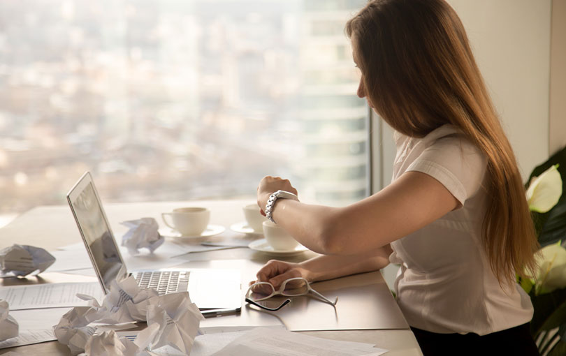 Hora extra e banco de horas: diferenças, vantagens e desvantagens